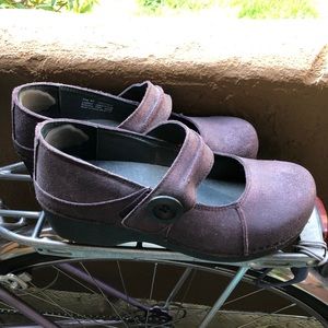 DANSKO Clogs— metallic purple suede Mary Janes